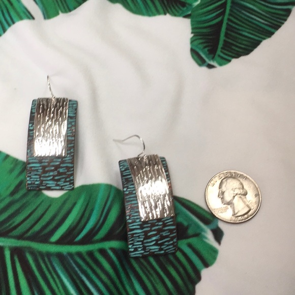 Boho Chic Earrings Metal - Picture 2 of 2